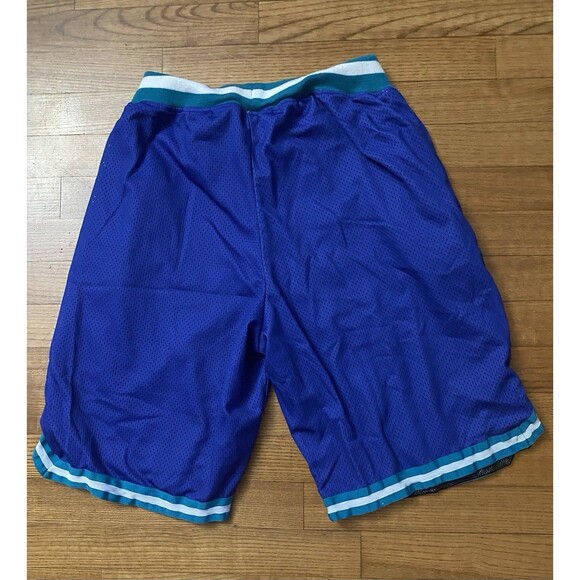 VINTAGE Charlotte Hornets Something Inked City Style NBA Mens M Basketball Short - Picture 4 of 6